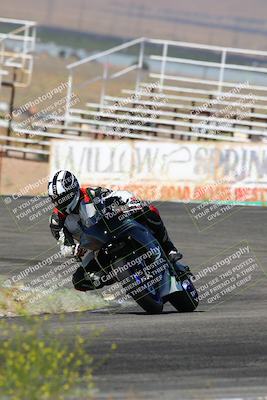 media/Jun-04-2022-WERA (Sat) [[b852bbbd55]]/Practice Races/7- WERA riders school/